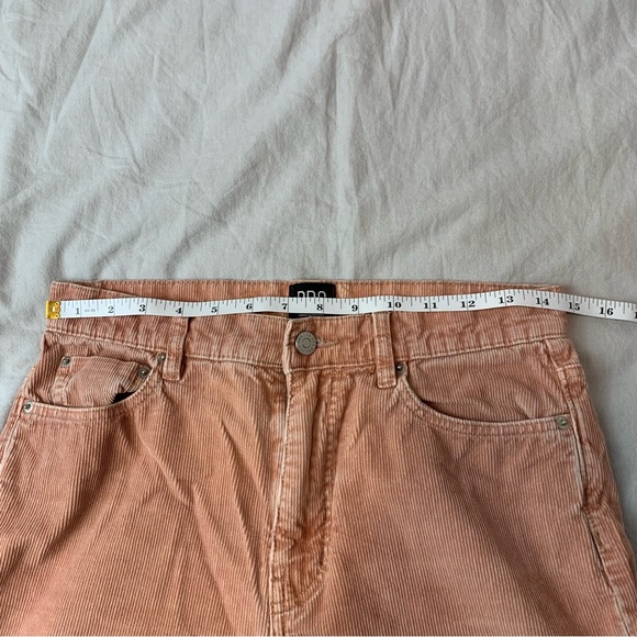 Urban Outfitters BDG corduroy coral pants size 28 slim fit straight leg - Picture 6 of 8